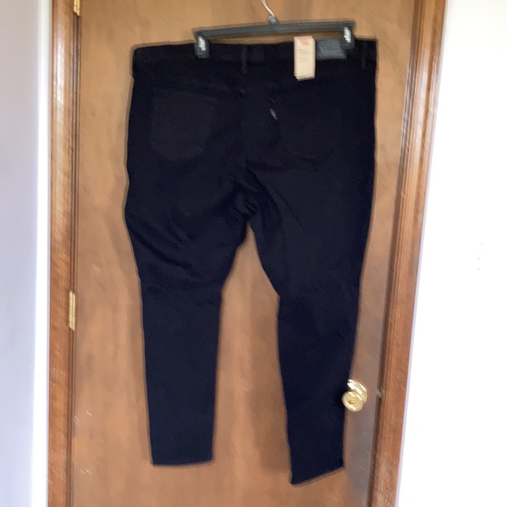 Levi’s 711 skinny distressed midrise jean w Levi’s sculpt hypersoft 24W - Picture 11 of 15